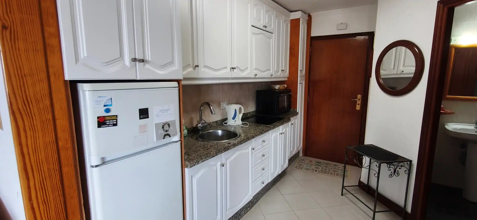 Cocina de Apartamento de alquiler en Candelaria con Amueblado, Horno y Lavadora
