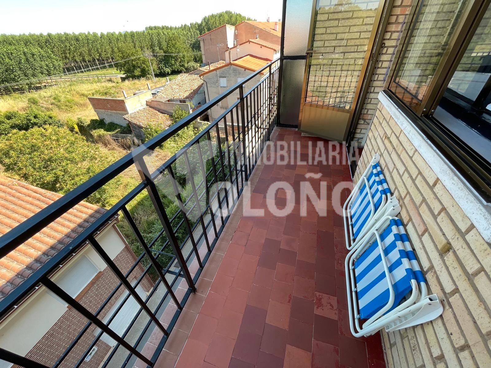 Balcony of Flat for sale in Castañares de Rioja  with Heating, Terrace and Storage room