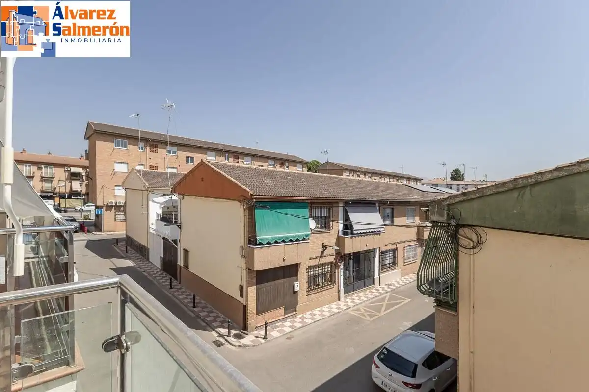 Vista exterior de Pis en venda en Armilla amb Aire condicionat, Calefacció i Balcó