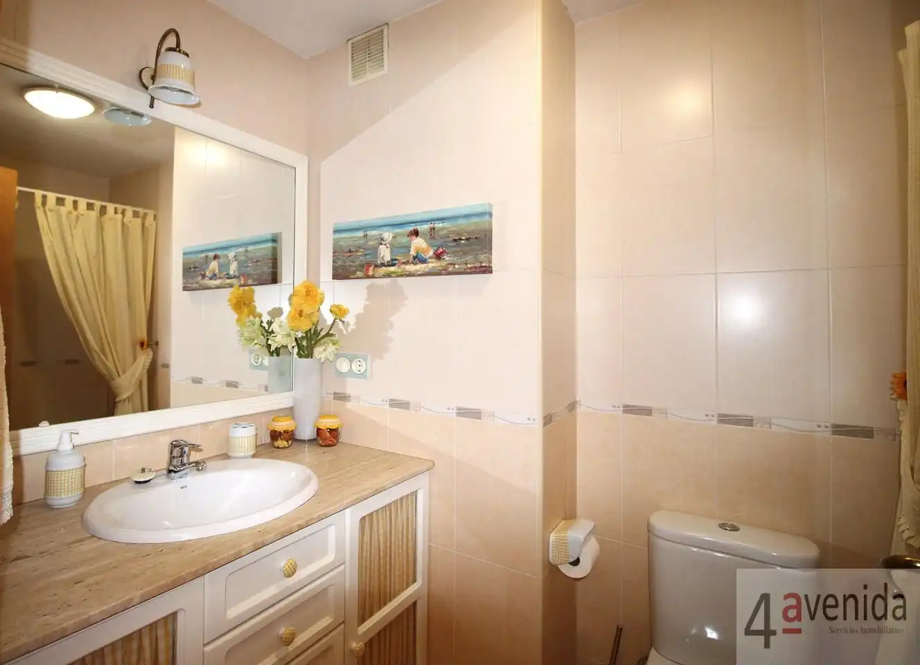 Baño de Casa adosada en venta en Gijón  con Calefacción y Terraza