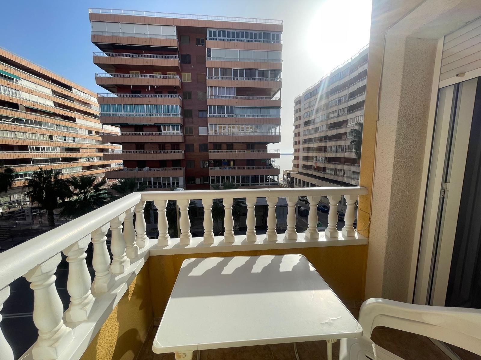 Terrassa de Apartament en venda en Torrevieja amb Aire condicionat, Calefacció i Terrassa