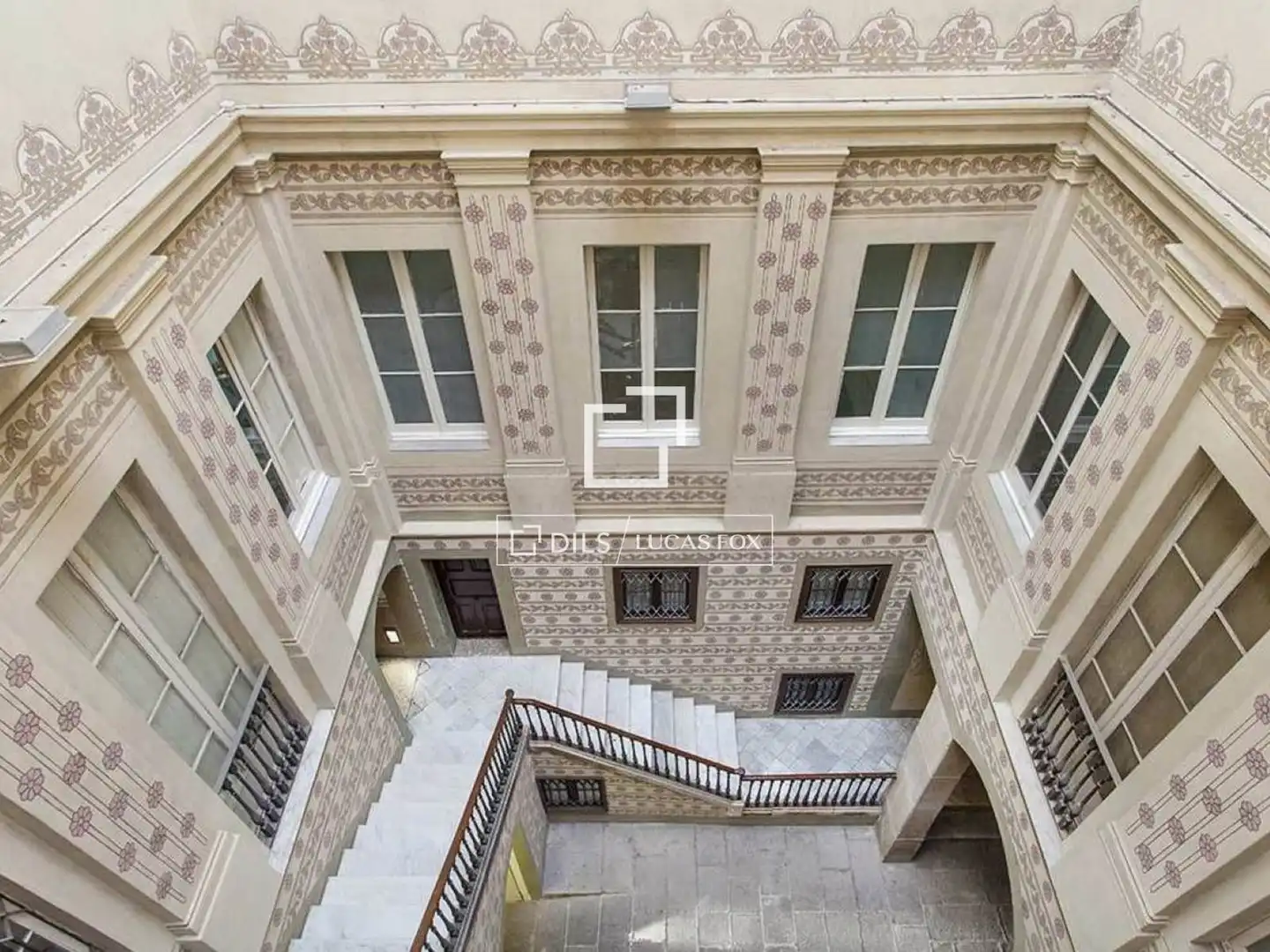 Vista exterior de Piso en venta en Barcelona con Aire acondicionado y Balcón
