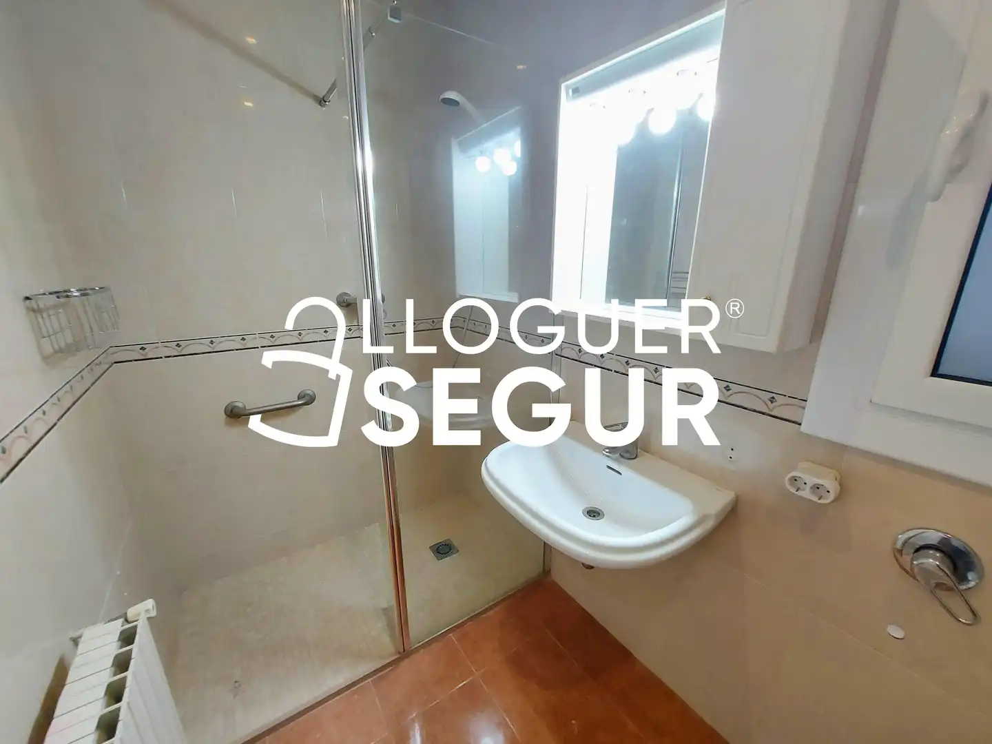 Bathroom of Flat for rent in Barcelona  with Heating and Terrace
