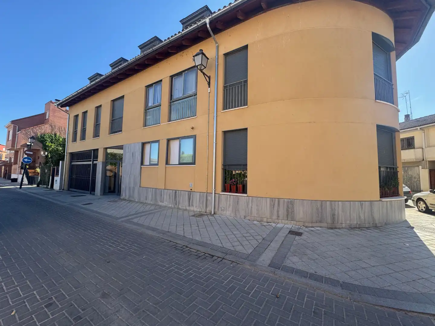 Außenansicht von Lagerraum zum Verkauf in Fuensaldaña