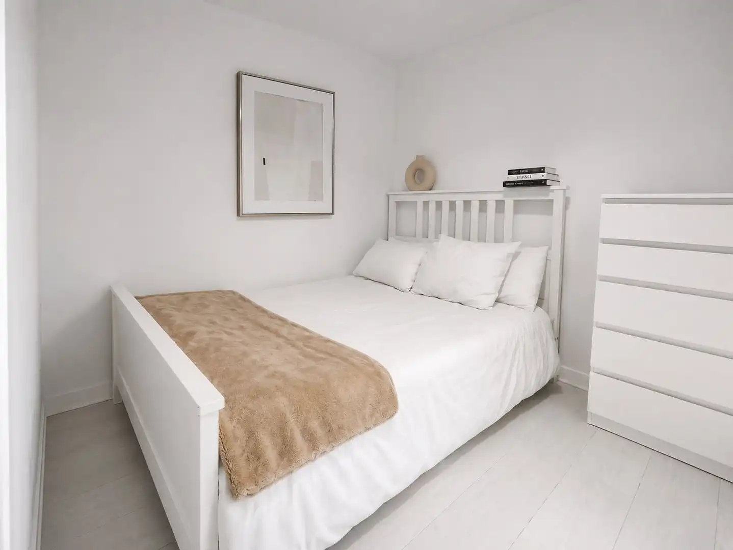 Bedroom of Flat for sale in Madrid  with Terrace, Oven and Washing machine