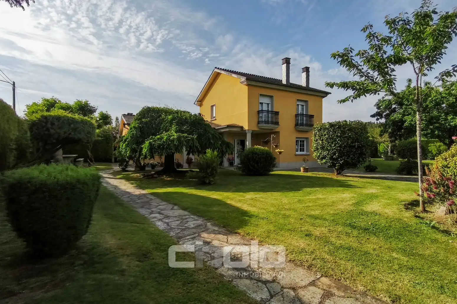 Exterior view of Houses for sale in Begonte  with Heating, Parquet flooring and Storage room