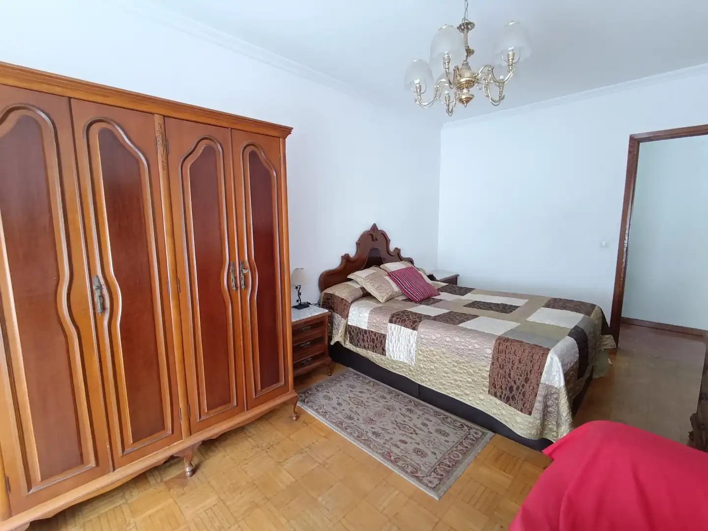 Dormitori de Pis en venda en Pontevedra Capital  amb Calefacció, Parquet i Traster