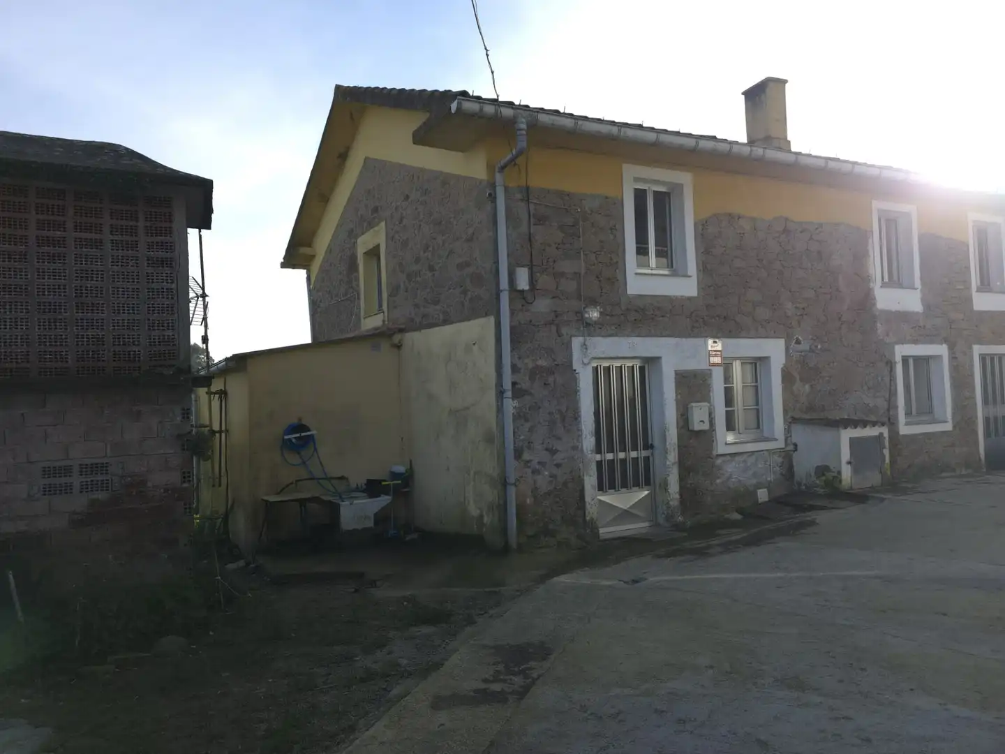 Vista exterior de Casa adosada en venda en Narón