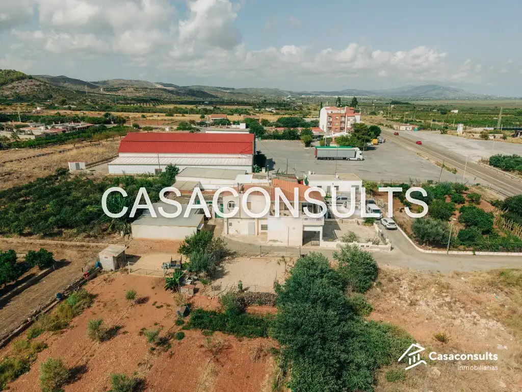 Vista exterior de Planta baja en venta en Cabanes con Terraza y Amueblado