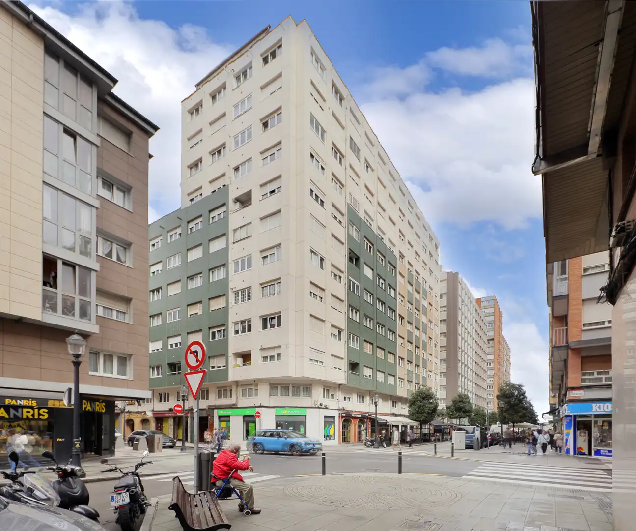 Vista exterior de Piso en venta en Gijón 