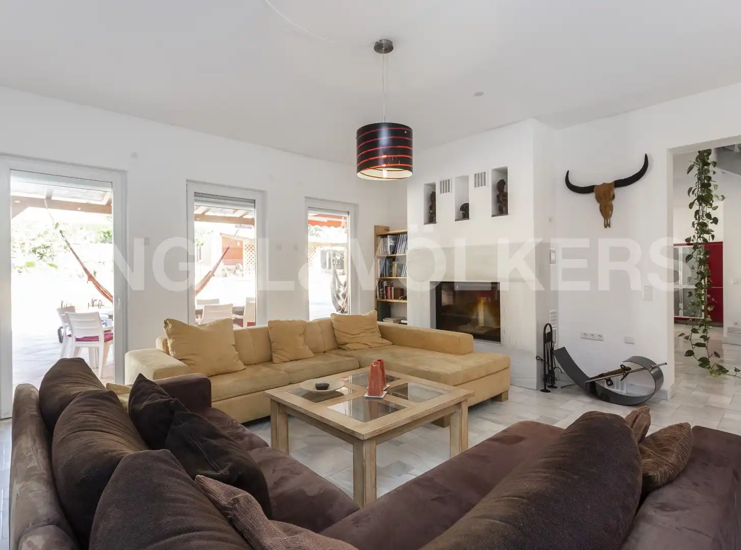 Sala d'estar de Casa o xalet en venda en Calafell amb Aire condicionat, Calefacció i Jardí privat