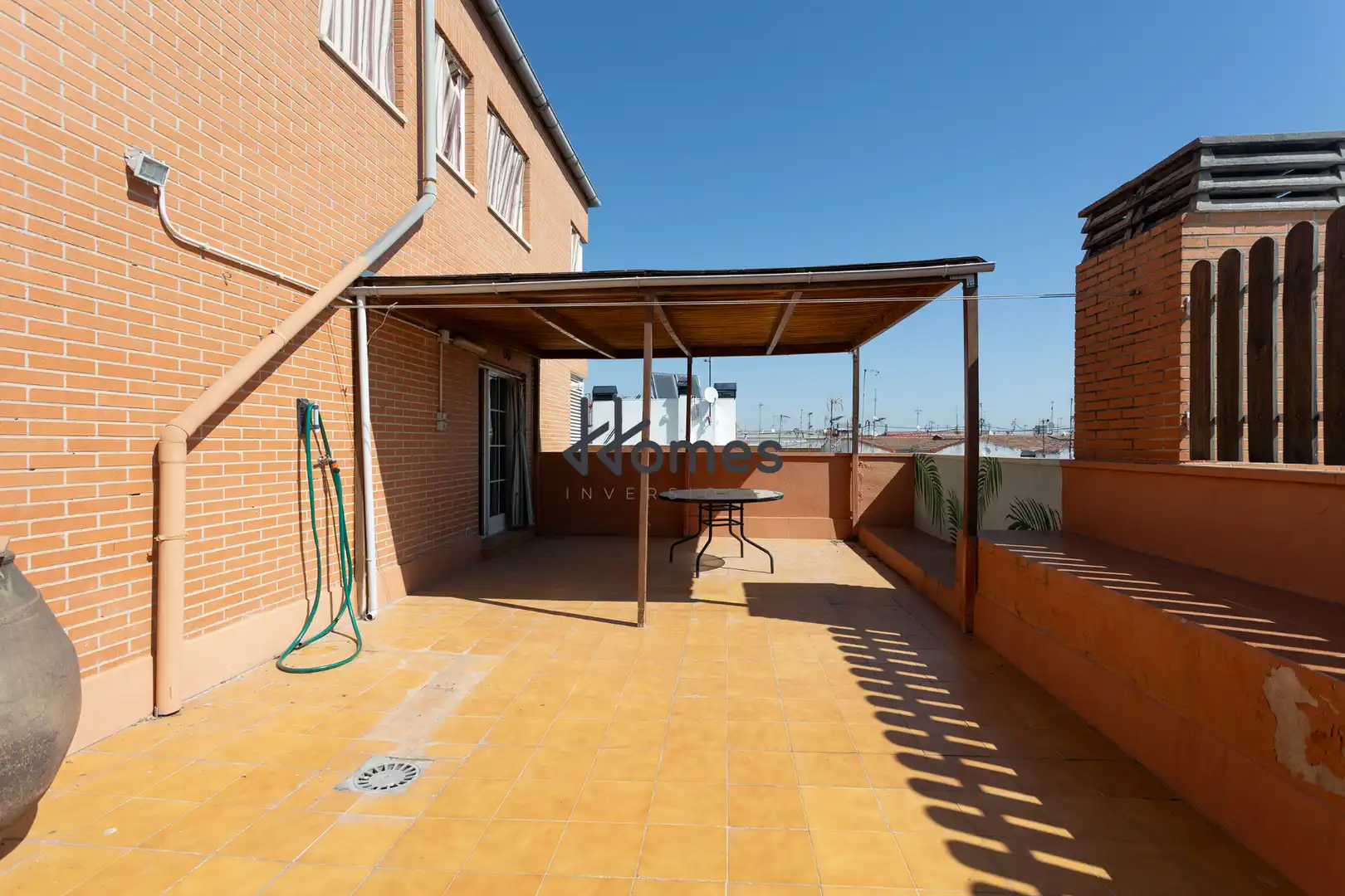 Terrassa de Pis en venda en Madrid amb Calefacció i Moblat