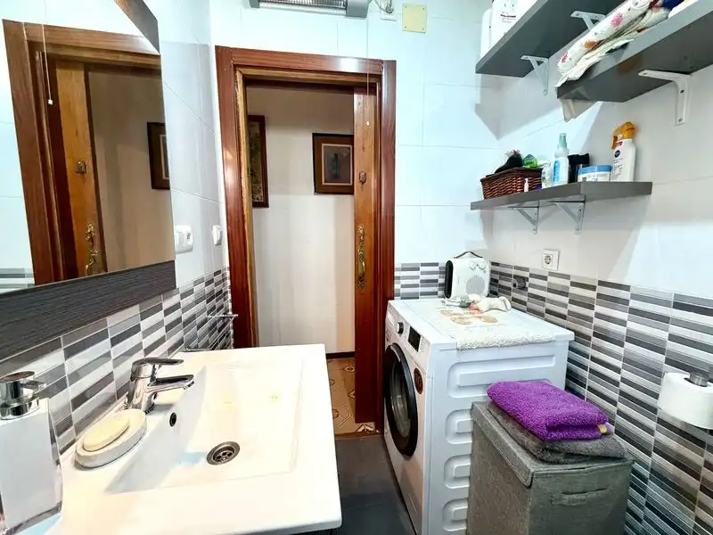 Cuina de Pis en venda en Madrid amb Calefacció i Moblat