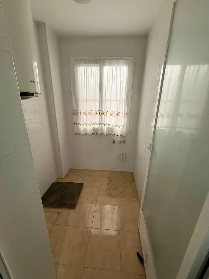 Bany de Apartament en venda en Fuengirola amb Terrassa