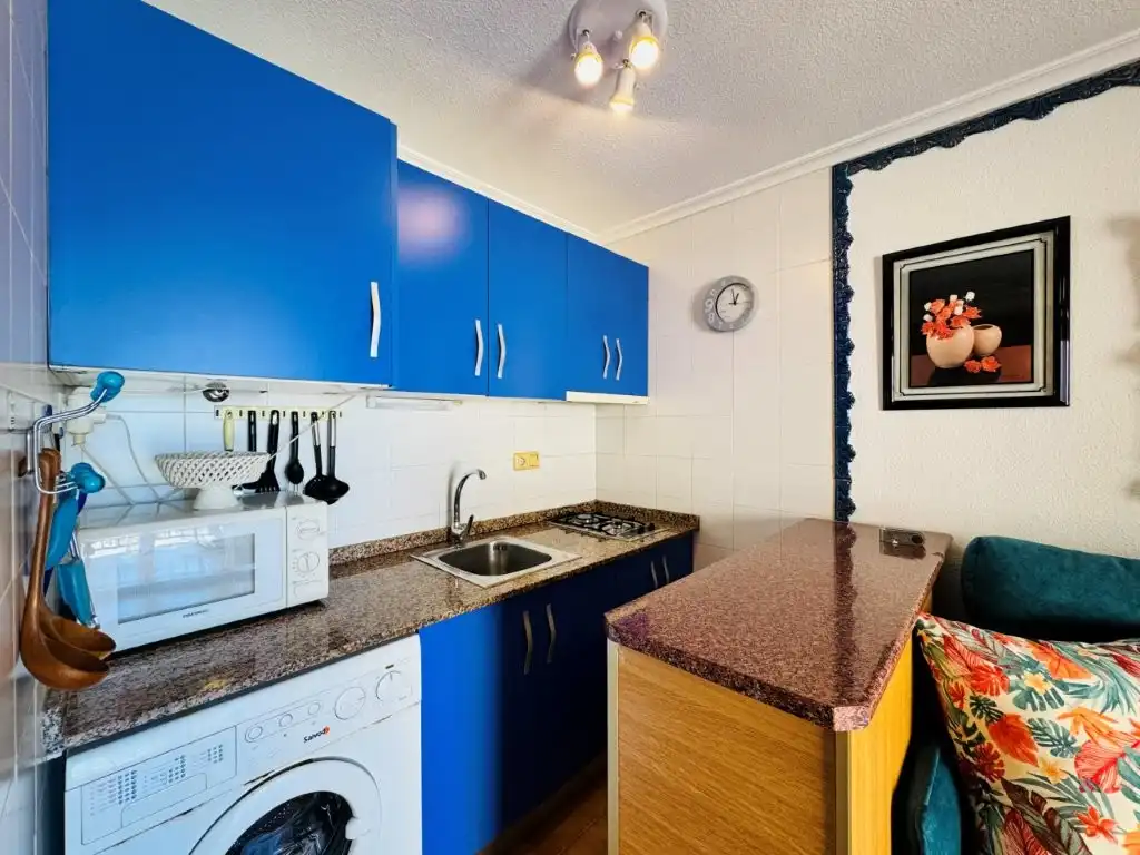Kitchen of Flat for sale in Torrevieja  with Furnished and Community pool