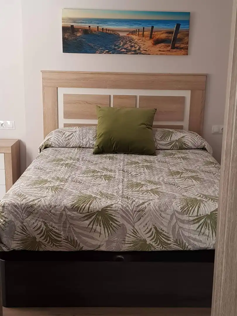 Habitación de Piso en venta en Málaga con Aire acondicionado y Amueblado