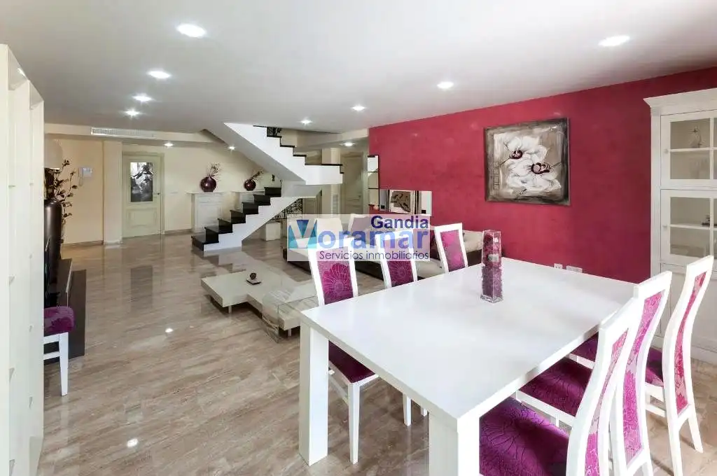 Esszimmer von Maisonette zur Miete in Gandia mit Klimaanlage, Heizung und Terrasse