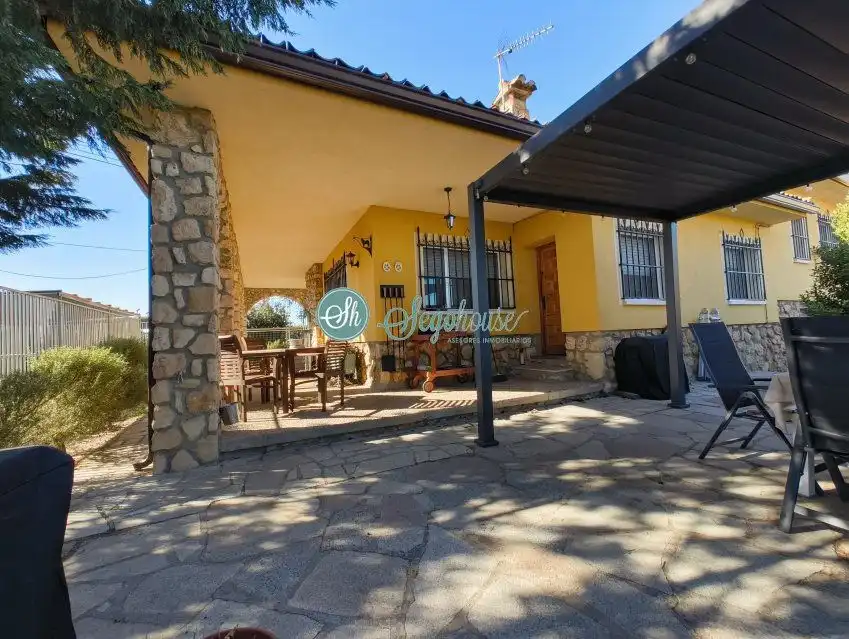 Detached house with garden for sale in Valverde del Majano, imagen 90