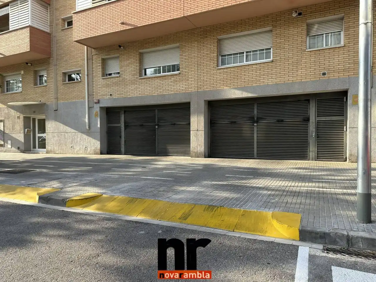 Parkplatz von Garage zum Verkauf in Ripollet