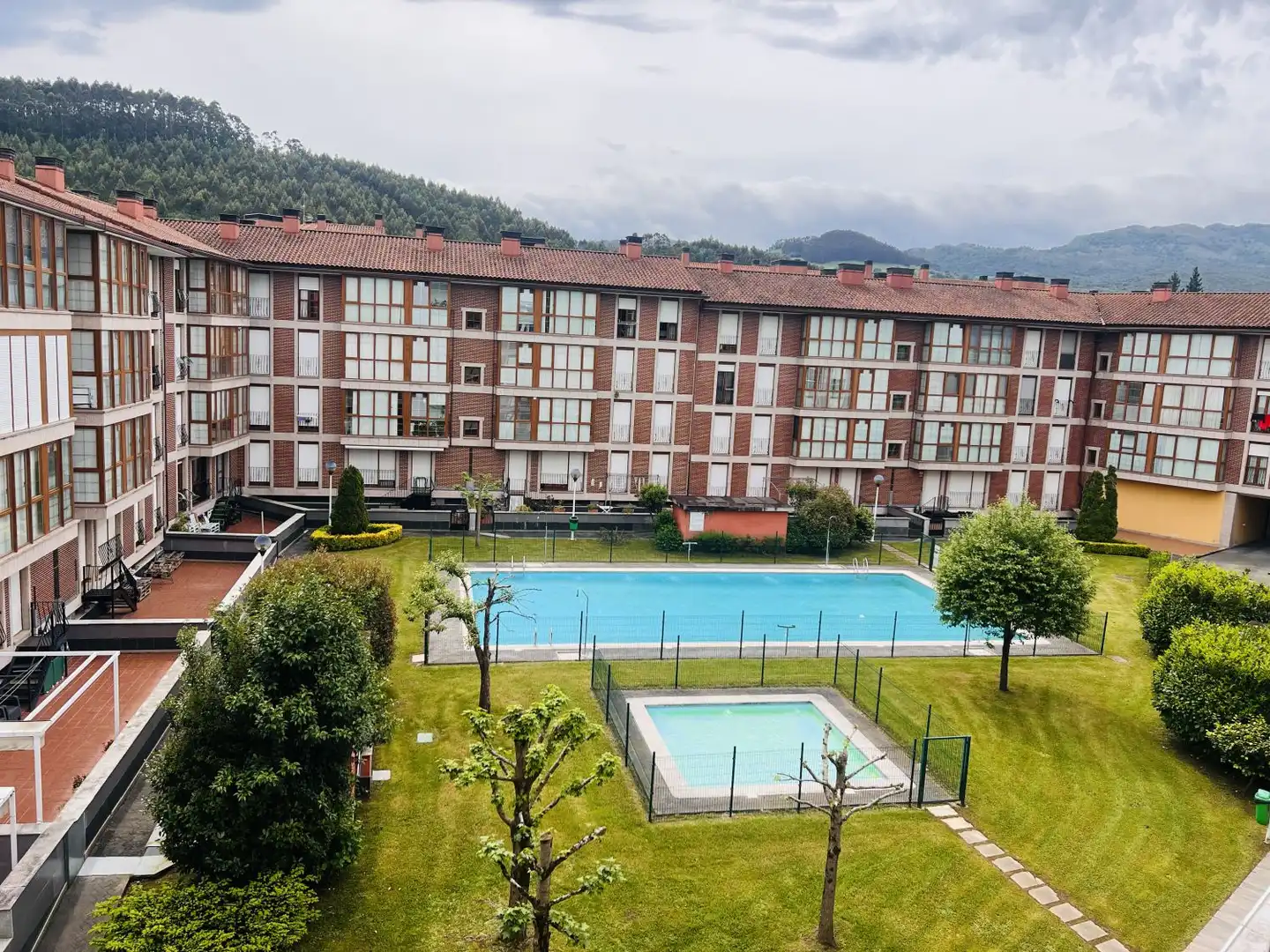 Flat with pool for sale in La Merced 25