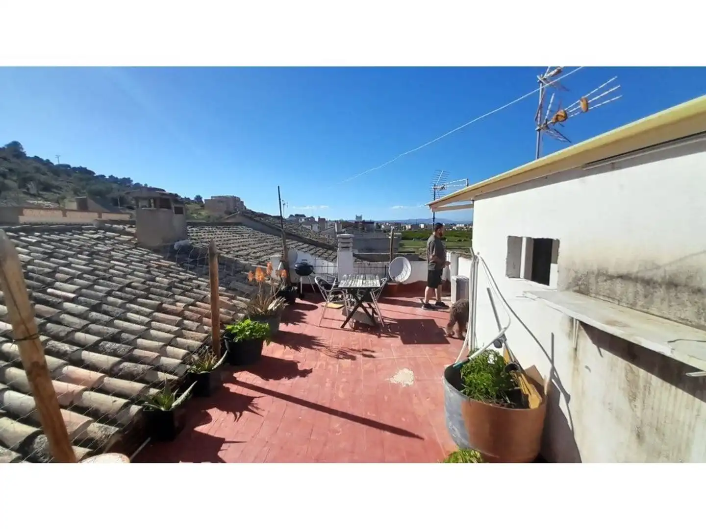 Vista exterior de Casa o chalet en venta en L'Énova con Aire acondicionado, Terraza y Balcón