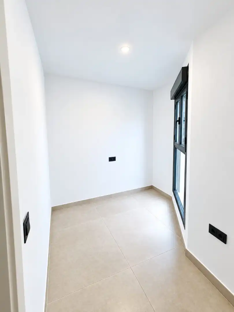 Piso con ascensor en venta en Puerto Deportivo, imagen 9