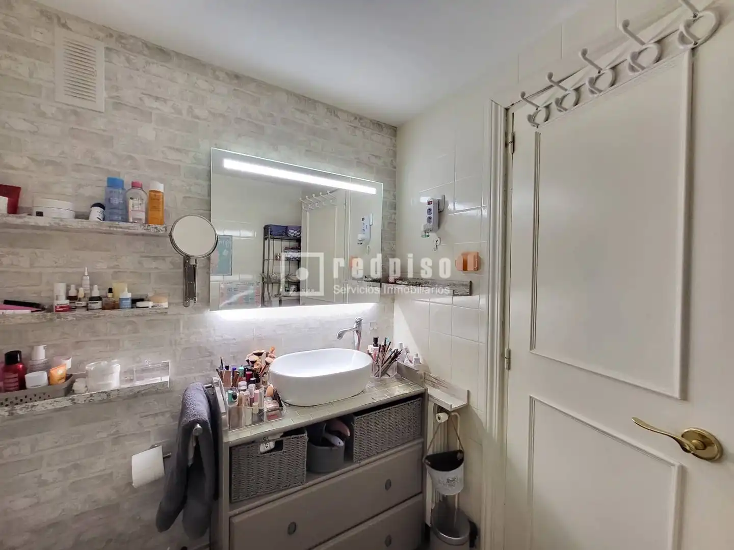 Baño de Piso en venta en Valdemoro con Aire acondicionado, Calefacción y Jardín privado