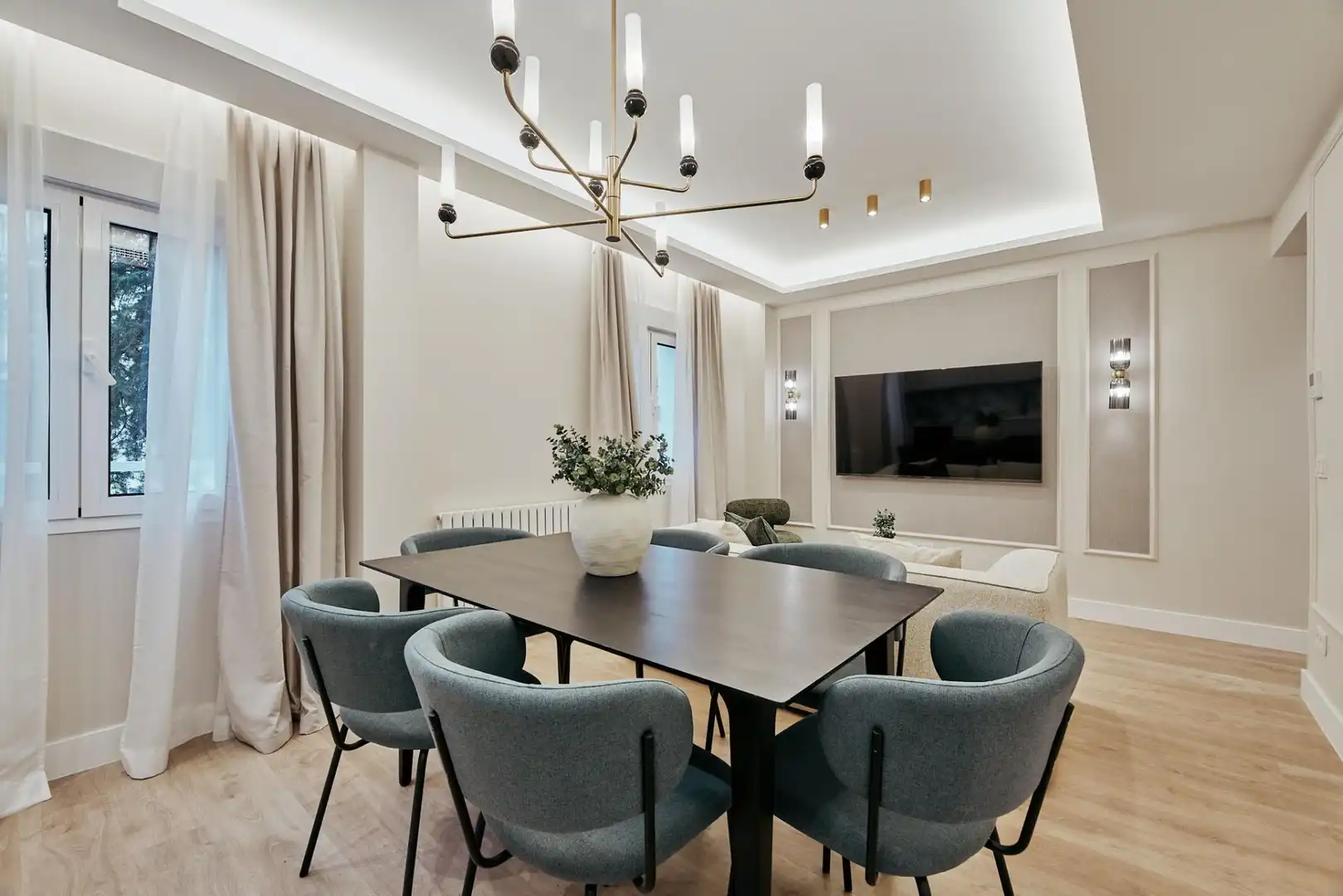 Dining room of Flat for sale in Madrid  with Air Conditioner, Heating and Furnished