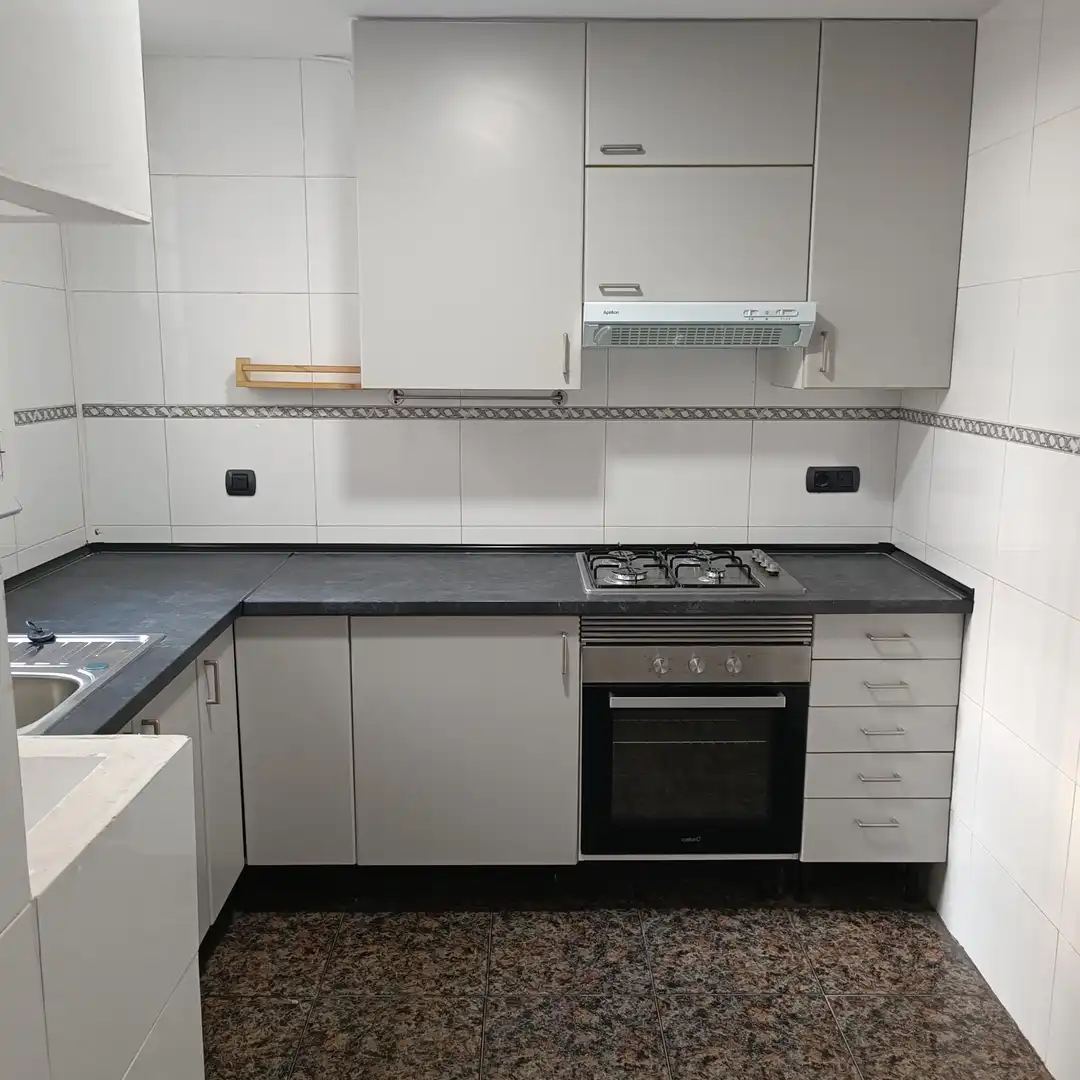 Attic for rent in Carrer del Comte Borrell, La Nova Esquerra de l'Eixample