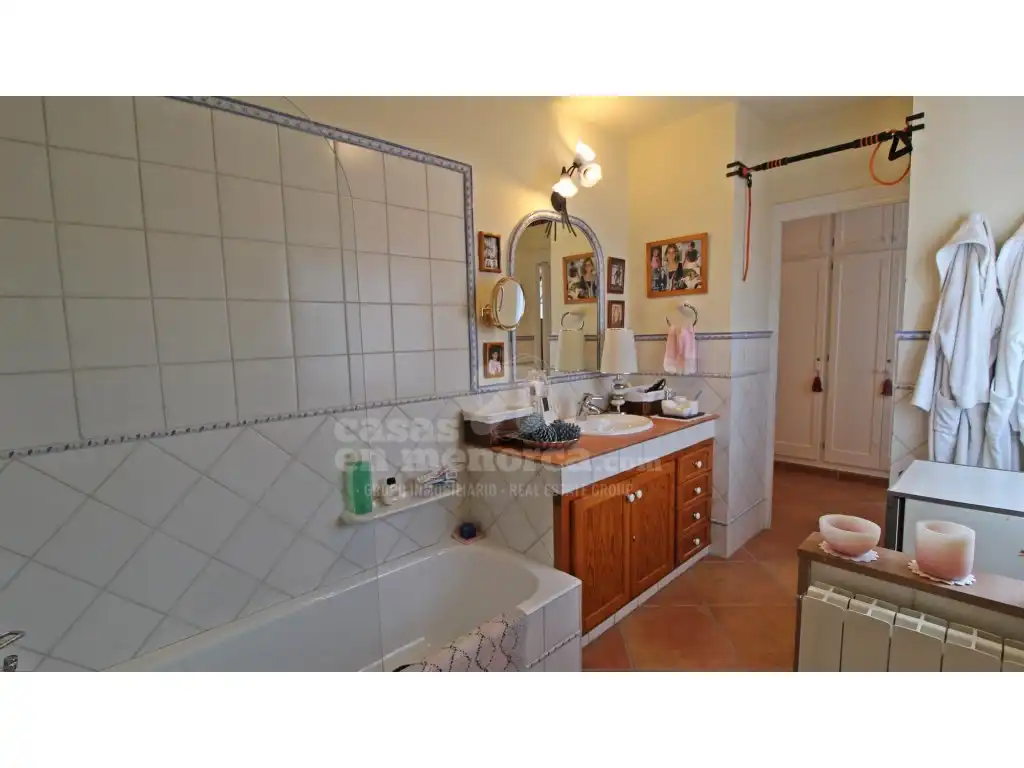 Bany de Casa o xalet en venda en Maó - Mahón amb Calefacció, Jardí privat i Terrassa