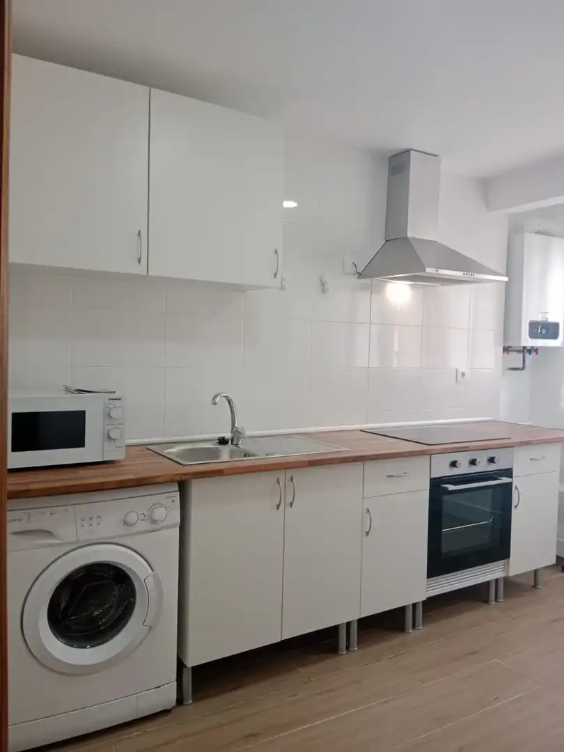 Flat for rent in Santander - CL HABANA, Cuatro Caminos