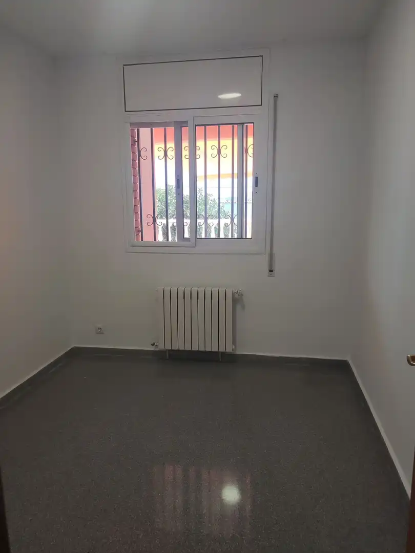 Habitación de Casa o chalet de alquiler en Viladecans con Aire acondicionado, Calefacción y Jardín privado