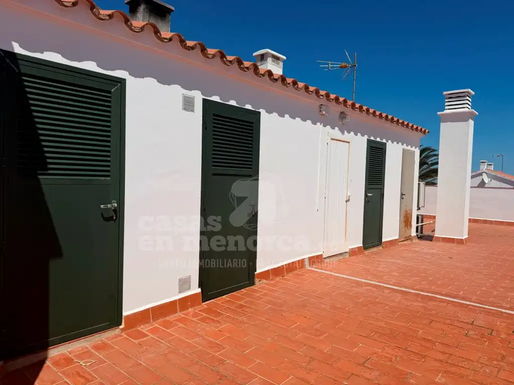 Außenansicht von Wohnung zum Verkauf in Es Castell mit Terrasse
