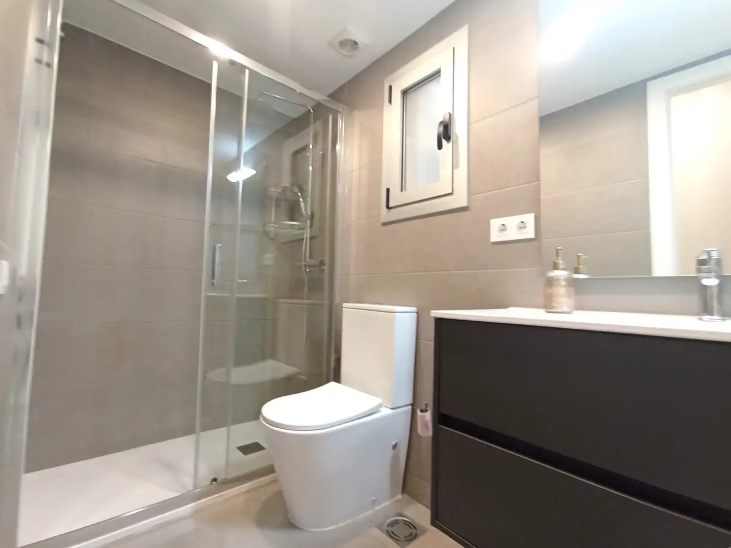 Piso con terraza en venta en Carrer d'Aragó, imagen 37