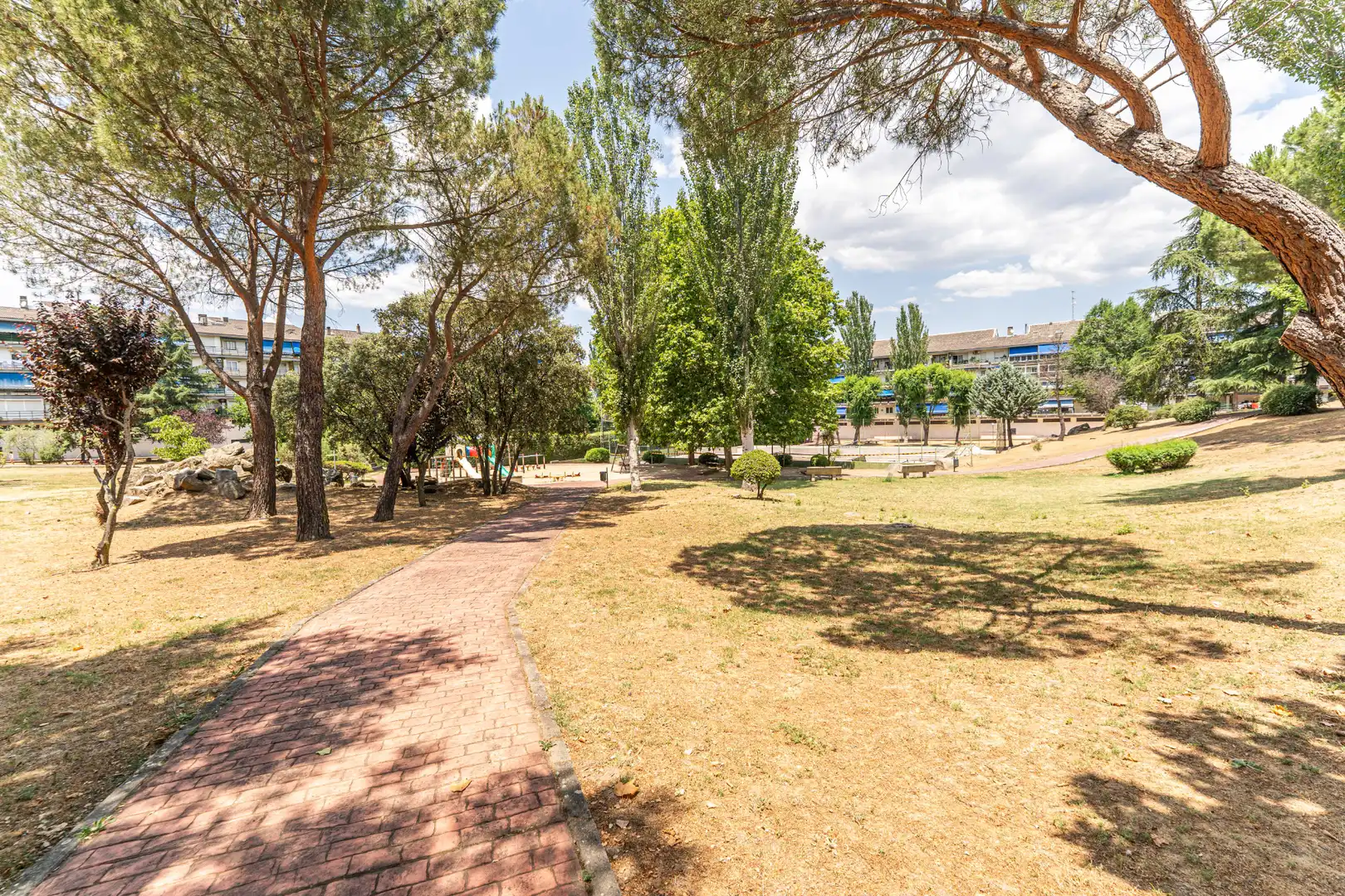 Jardí de Pis en venda en Collado Villalba amb Calefacció, Terrassa i Traster