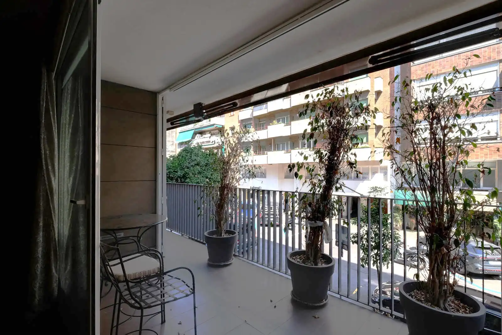 Terrasse von Wohnung zum Verkauf in Barcelona mit Klimaanlage, Heizung und Ofen