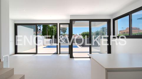 Foto 5 de Casa adosada en venda a Carrer Requesens, Requesens, Girona