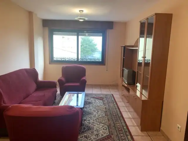 Sala de estar de Apartamento en venta en Marín con Parquet, Trastero y Amueblado