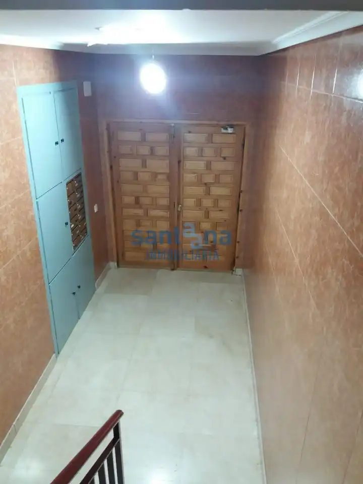 Apartamento en venta en Mansilla de las Mulas con Terraza, Trastero y Amueblado