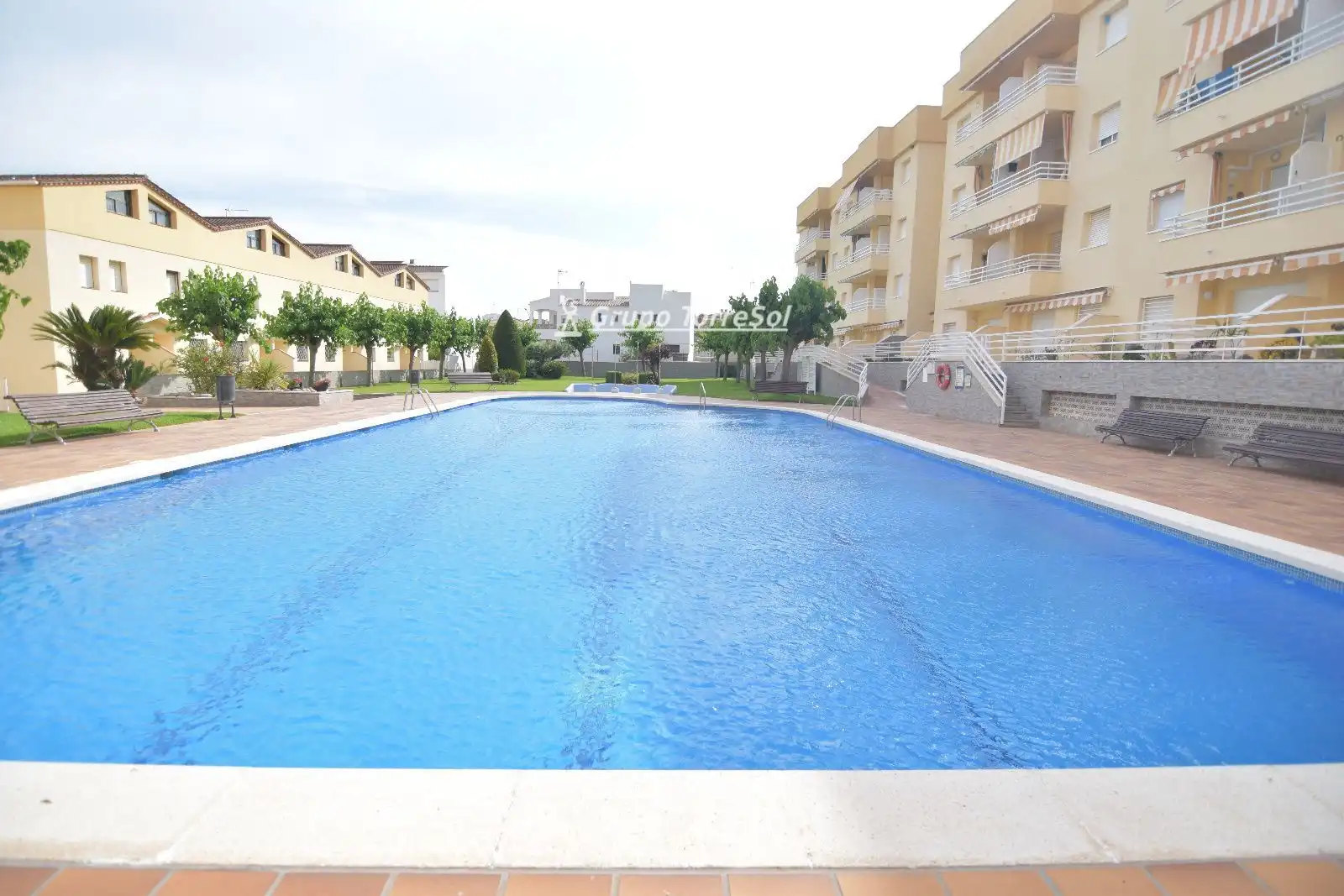 Swimming pool of Flat for sale in Torredembarra  with Air Conditioner, Heating and Terrace