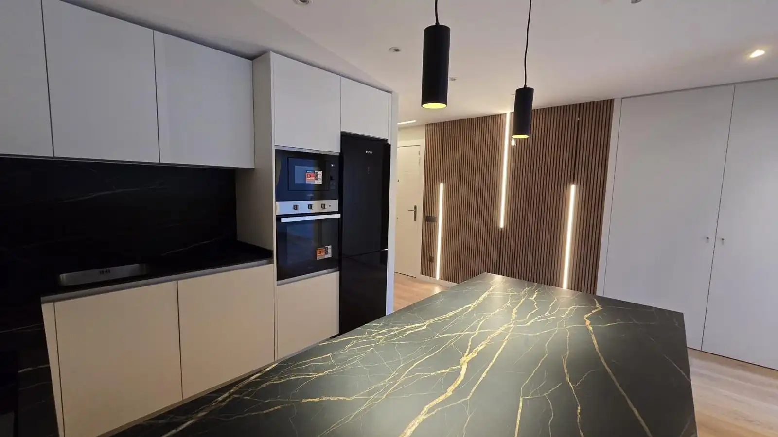 Flat with terrace for sale in Carrer de Calassanç Duran 24, imagen 5