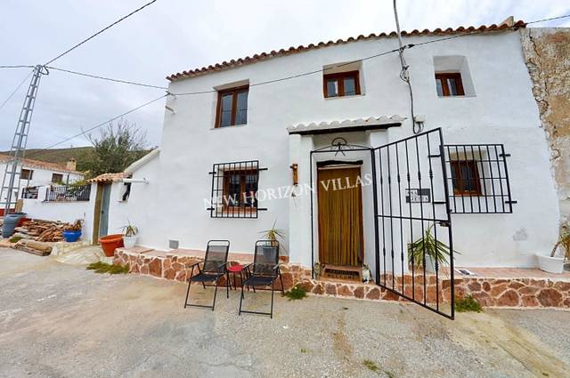 Casa-chalet en Venta en Cantoria