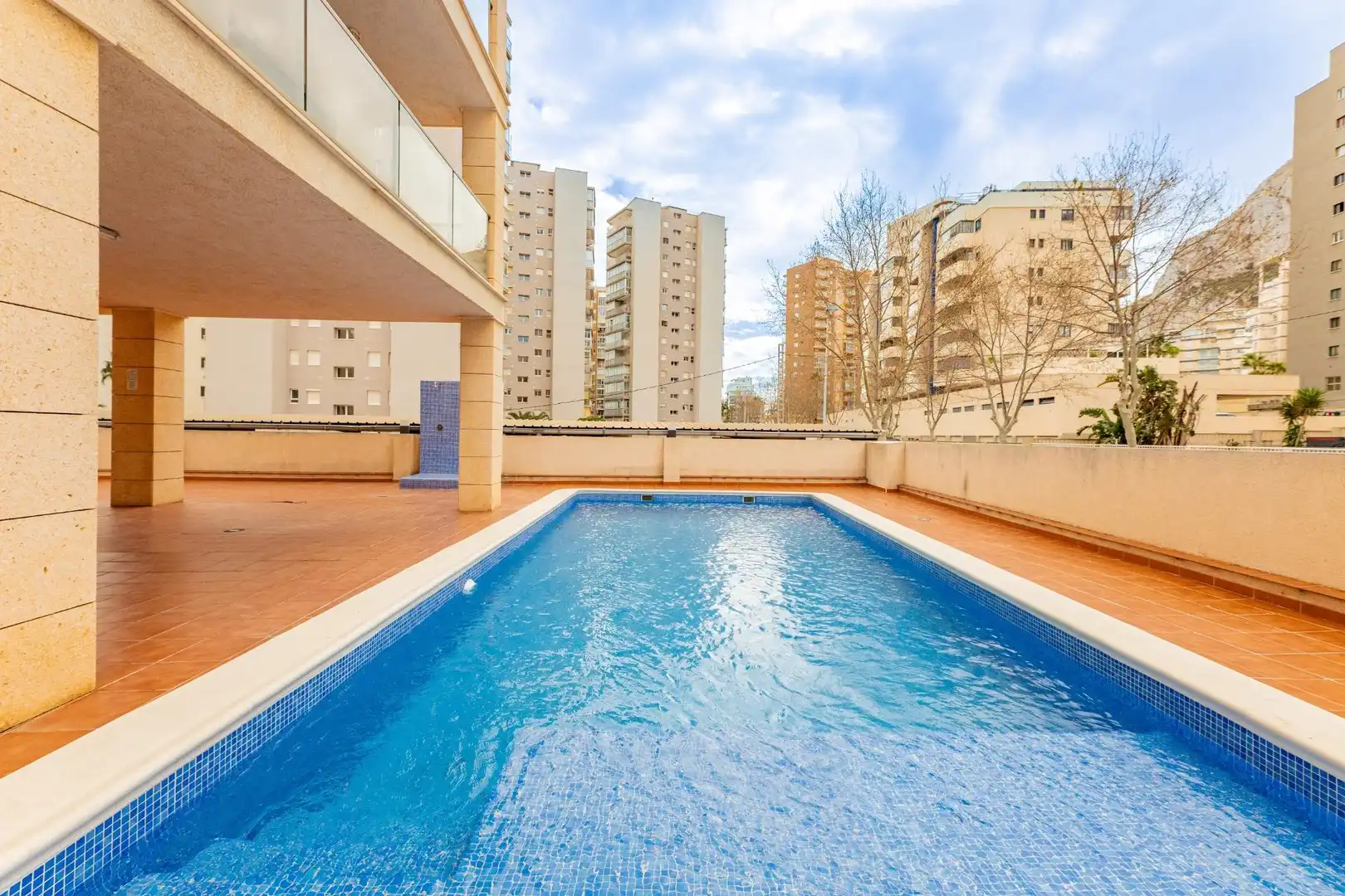 Swimming pool of Apartments for rent in Calpe / Calp  with Air Conditioner, Parquet flooring and Terrace