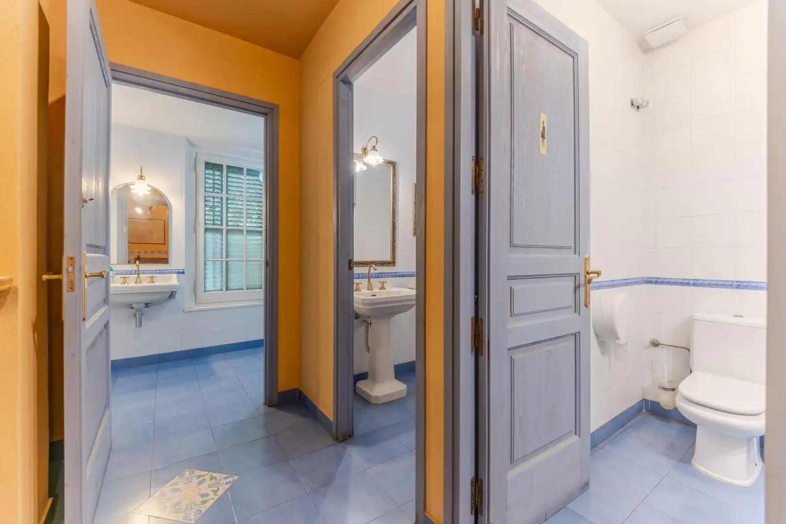 Baño de Finca rústica en venta en Ripoll, Girona