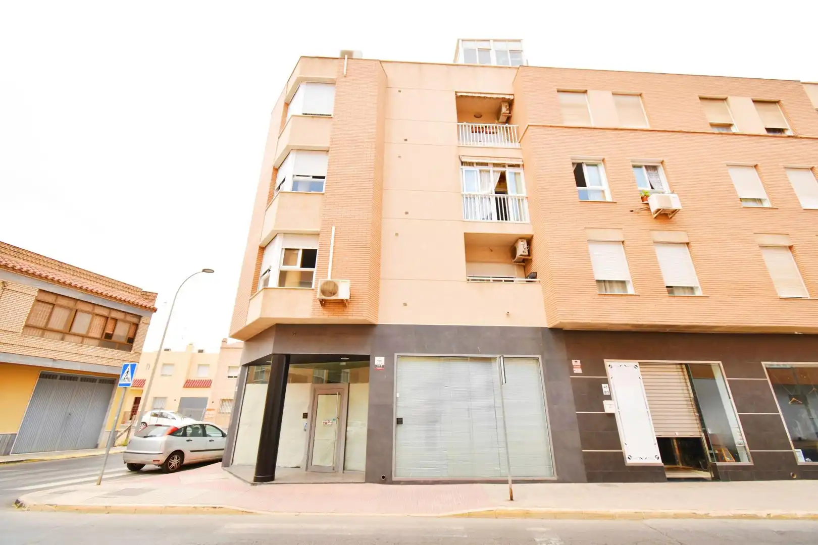 Local comercial en venda a El Ejido Ciudad