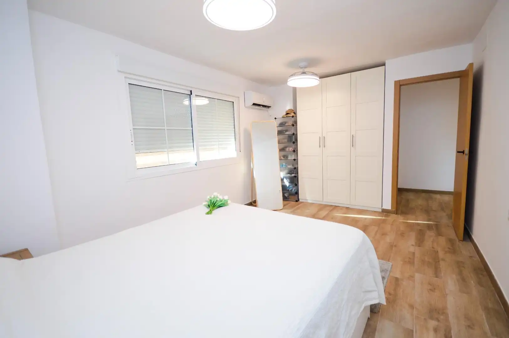 Habitación de Piso en venta en Almería con Aire acondicionado y Calefacción