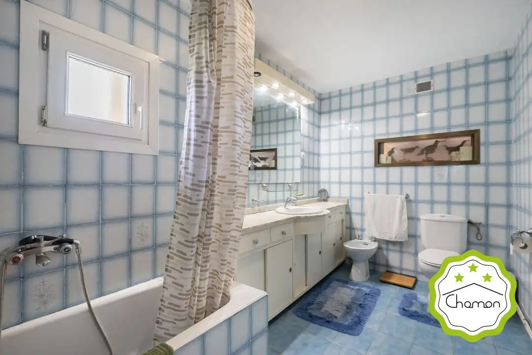 Badezimmer von Country house zum Verkauf in Erandio mit Heizung, Privatgarten und Terrasse