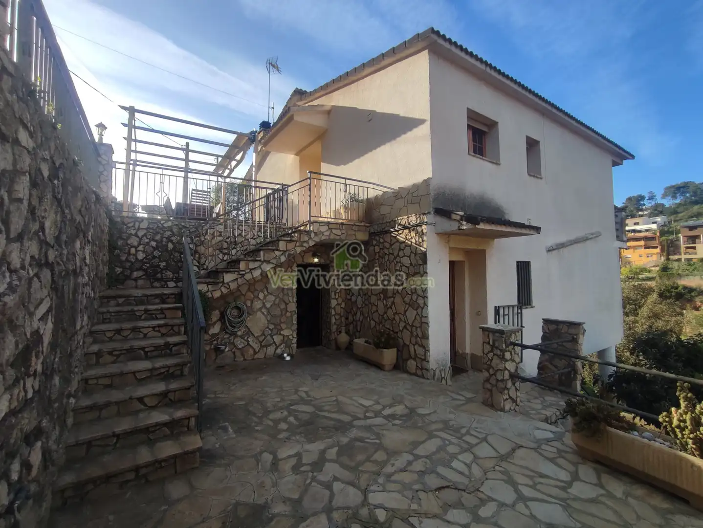 Vista exterior de Casa o chalet en venta en Vallirana con Aire acondicionado, Calefacción y Jardín privado
