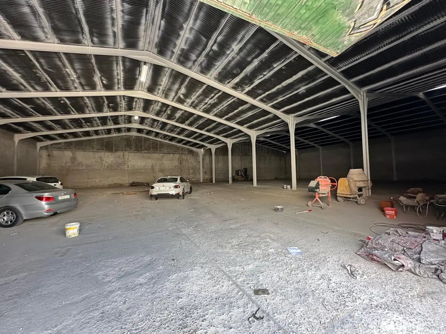 Local comercial de lloguer a Calle Emilio Salgari 18, imagen 3