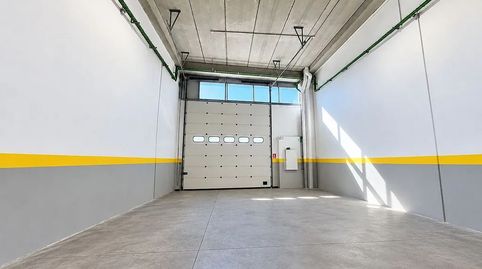 Foto 5 von Fabrikhallen zur Miete in Port, Badalona